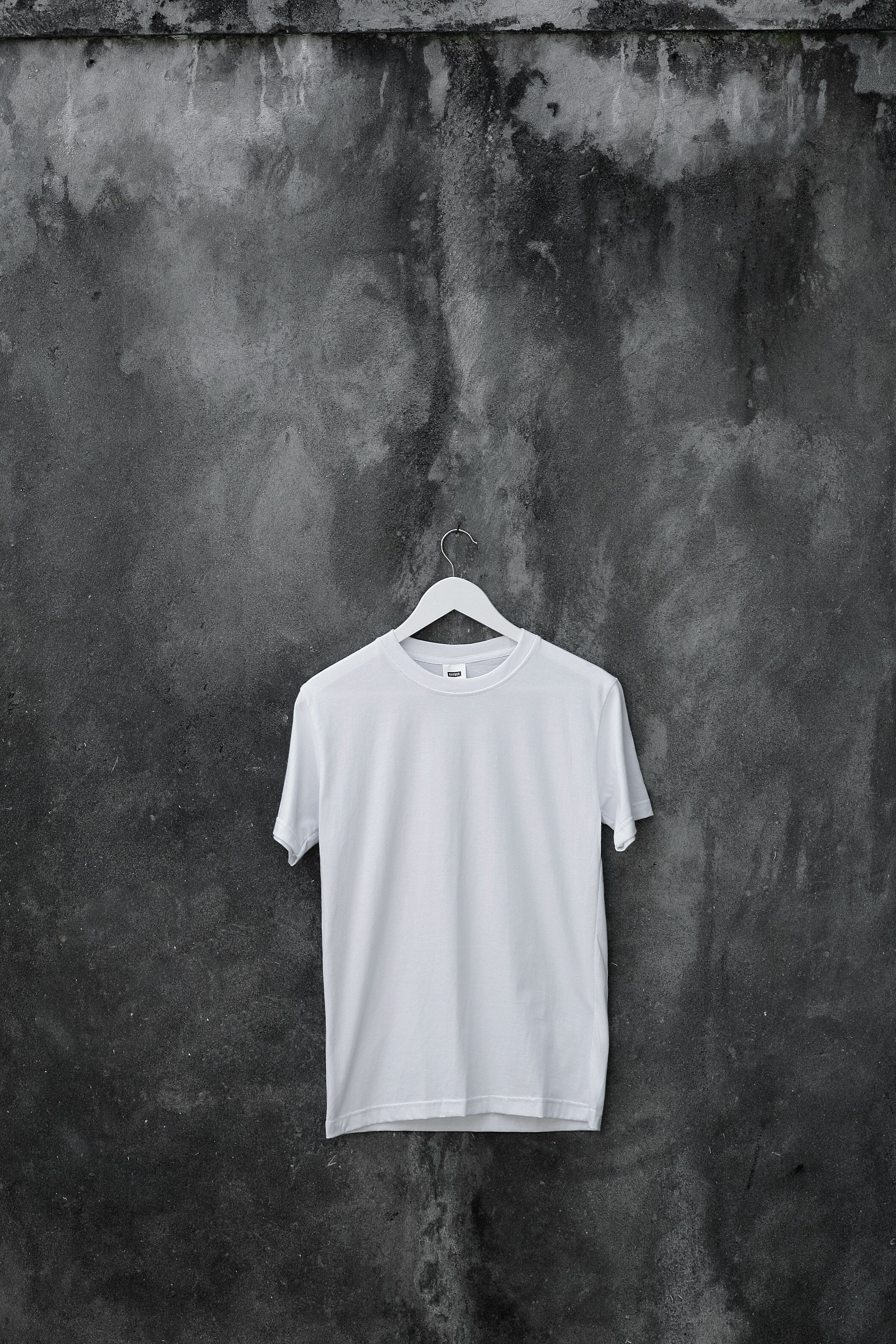 STANDARD T-SHIRTS